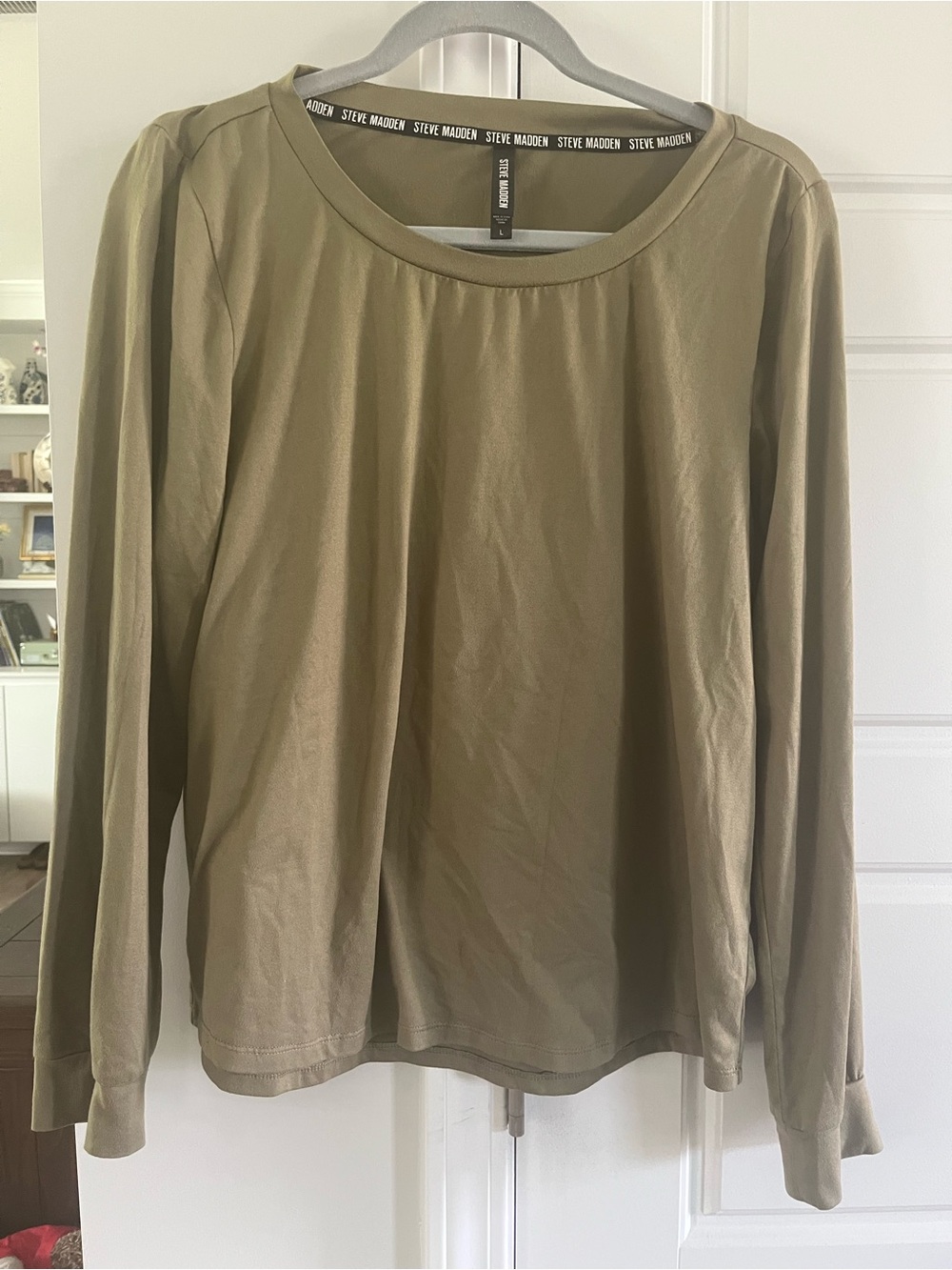 Steve Madden Olive Long Sleeve Pullover Top